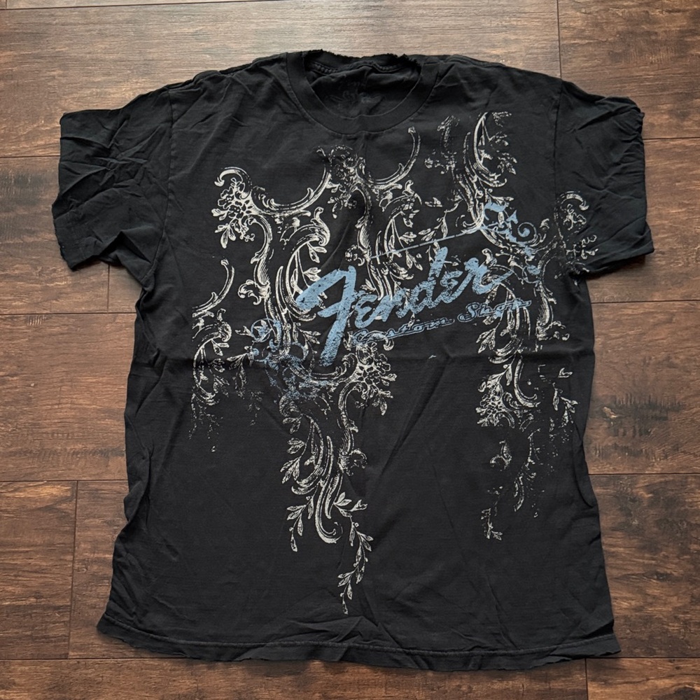 Vintage Guitar Center Fender Black and Gray Swirl Men's T-Shirt